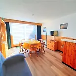 Apartment 6 Pers A Piau-engaly Avec Balcon Et Vue Sur Pistes - Fr-1-457-302 *